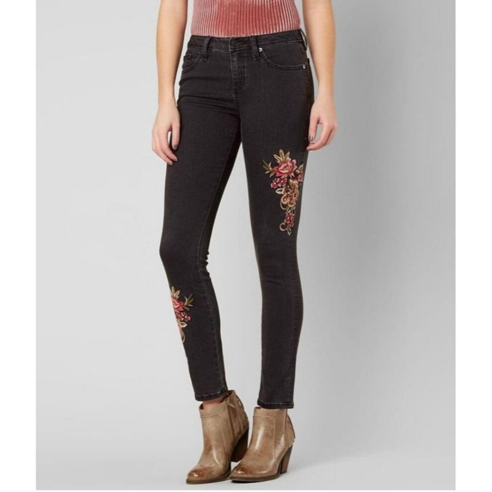Miss Me Floral Embroidered Standard Ankle Black Skinny Stretch Jeans - Size 29